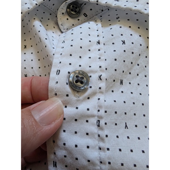 DKNY‎ Dotted Button Down Shirt Short Sleeve Modern Fit Casual Size M - Picture 5 of 8